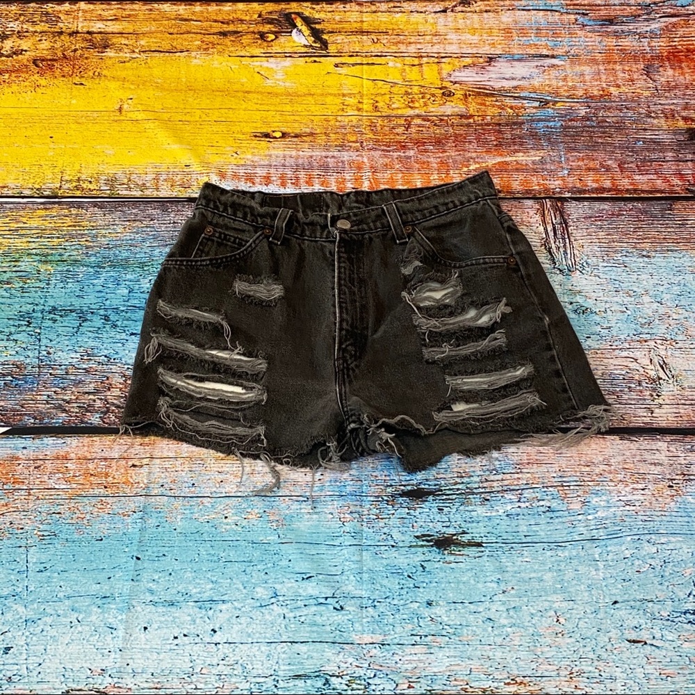 Levi’s Vintage Cut Off Distressed  912 High waist short Size 10